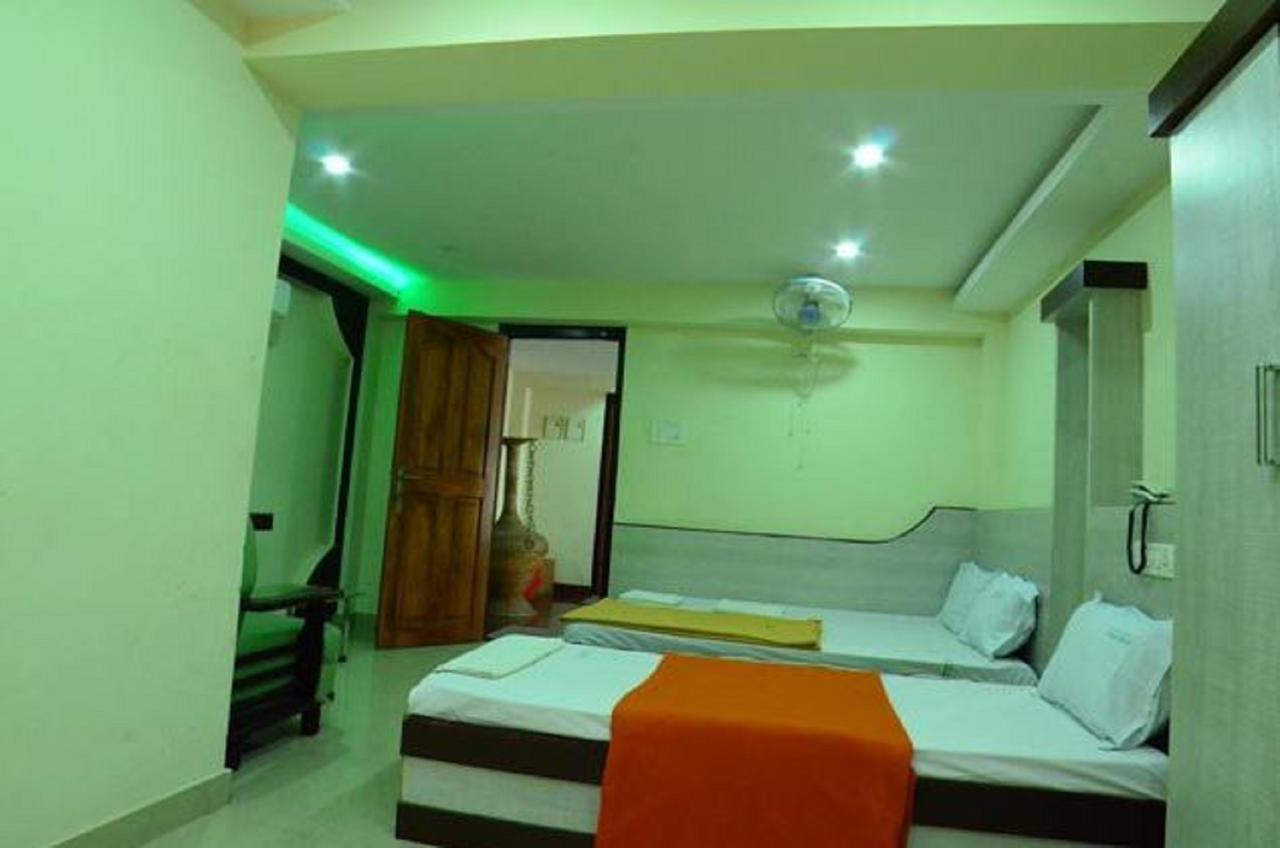 Thaibah Residency Hotel Kottakkal Bagian luar foto