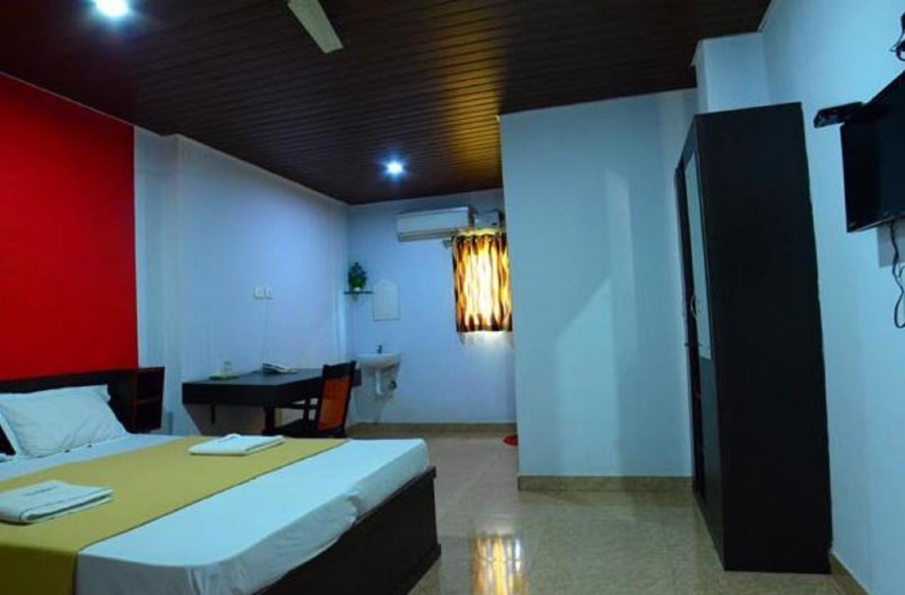 Thaibah Residency Hotel Kottakkal Bagian luar foto