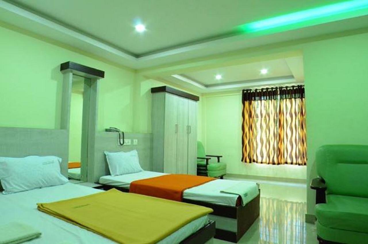 Thaibah Residency Hotel Kottakkal Bagian luar foto